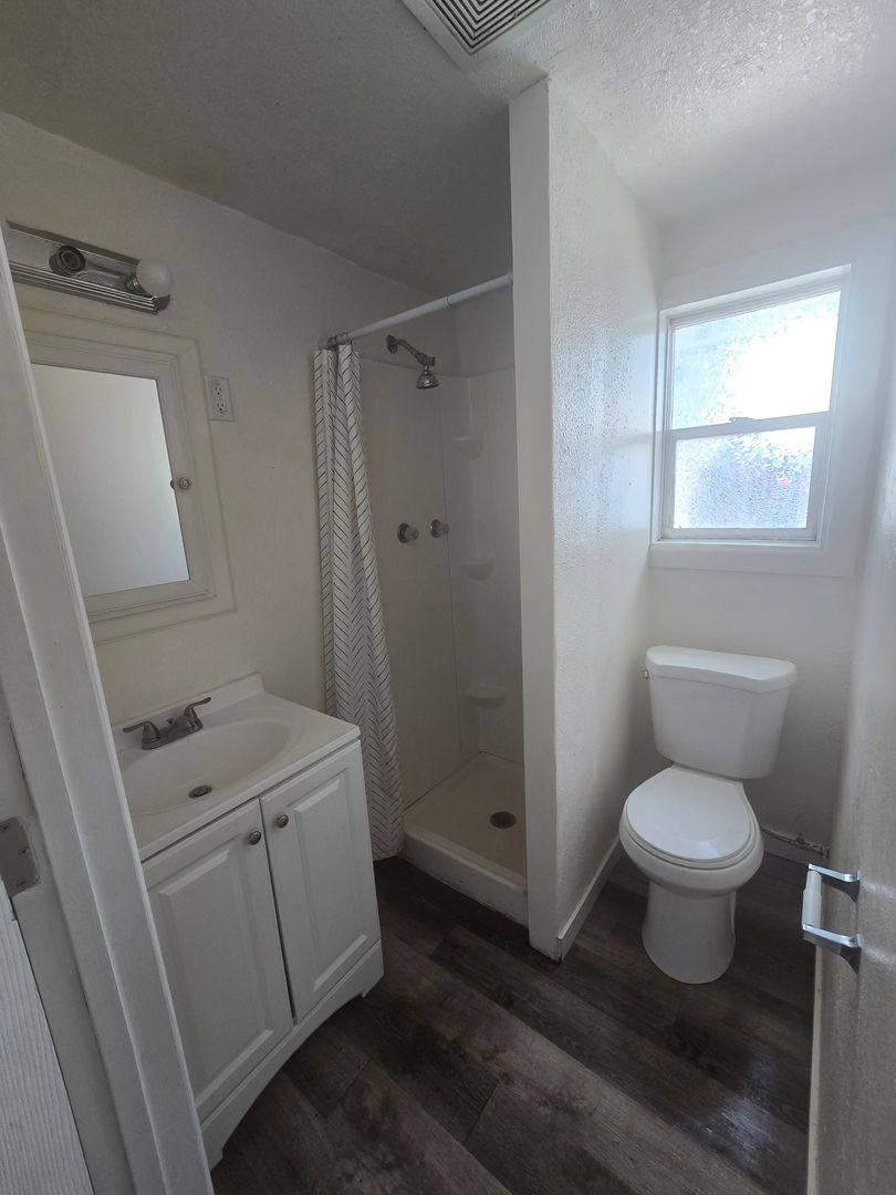 Apartment for rent at 1029 S Division St, Moses Lake, WA 98837