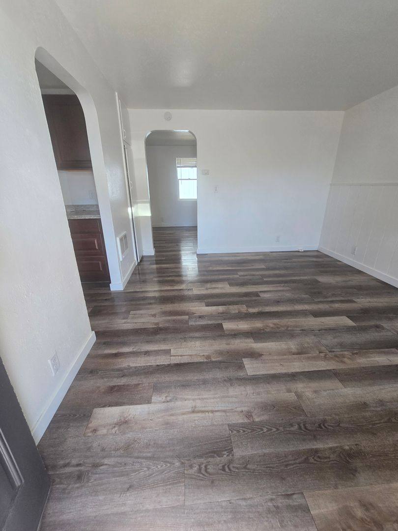Apartment for rent at 1029 S Division St, Moses Lake, WA 98837