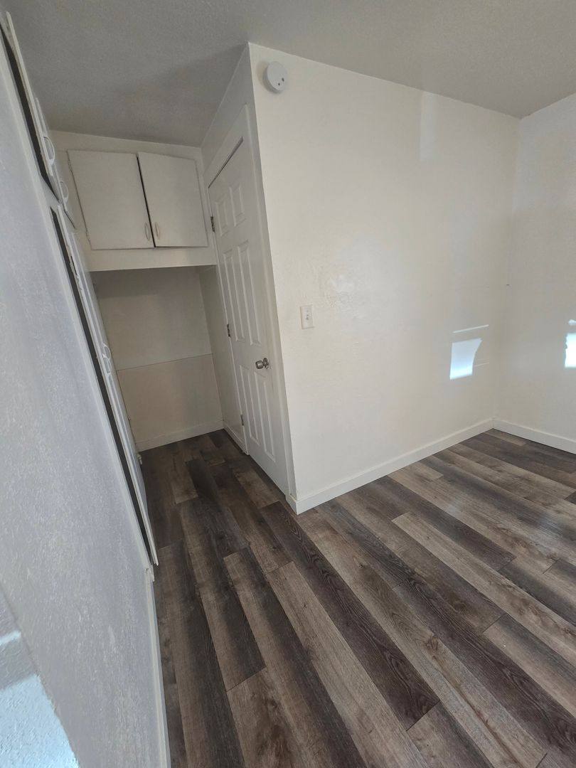 Apartment for rent at 1029 S Division St, Moses Lake, WA 98837