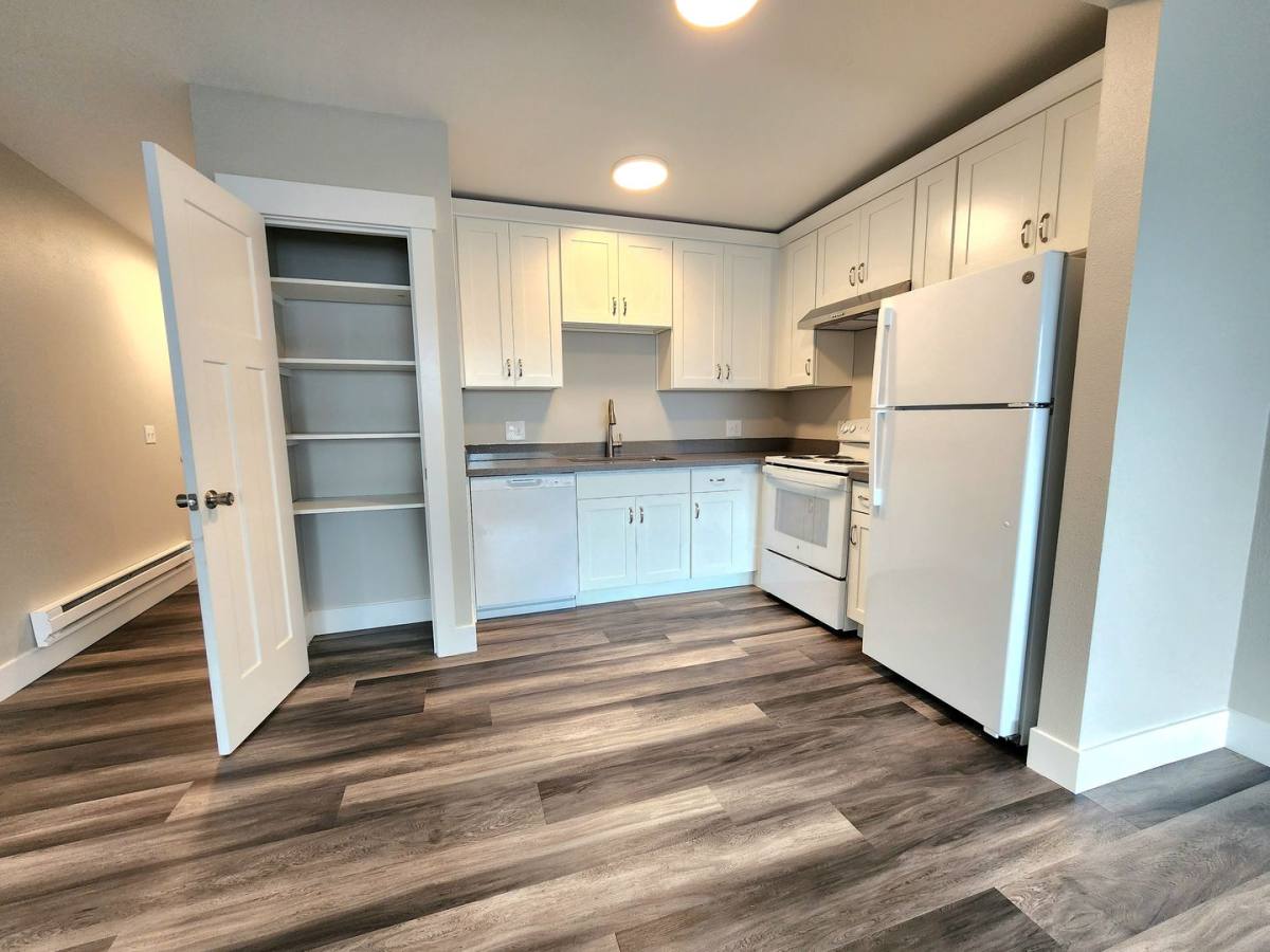 Apartment for rent at 731 5th Ave S, Kent, WA 98032