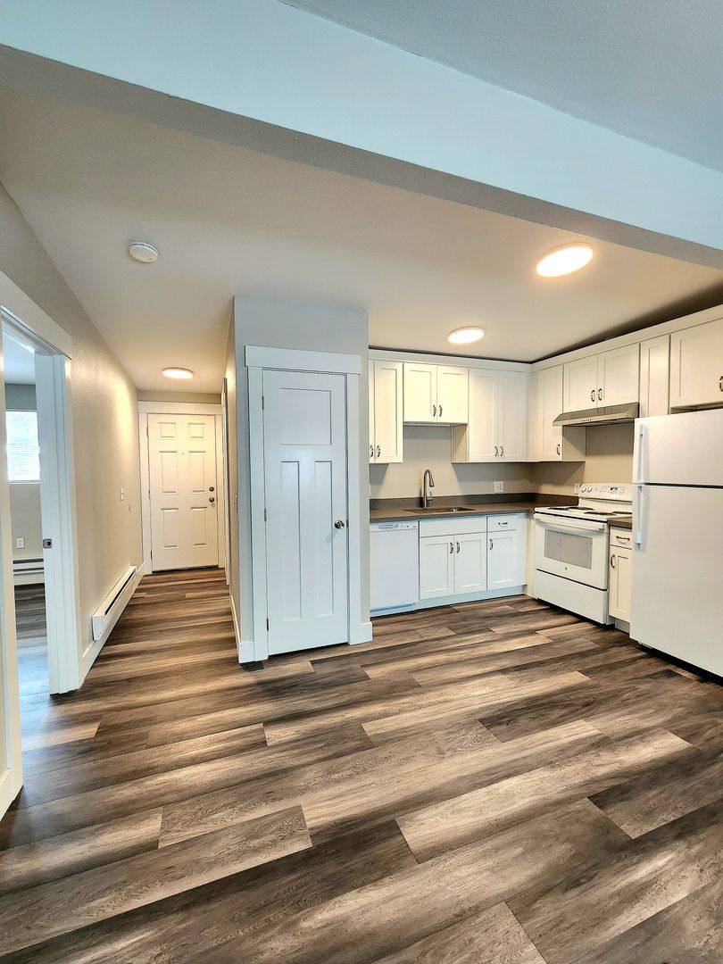 Apartment for rent at 731 5th Ave S, Kent, WA 98032