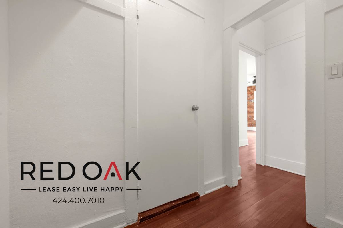 Condo for rent at 1110 S Lake St #107, Los Angeles, CA 90006