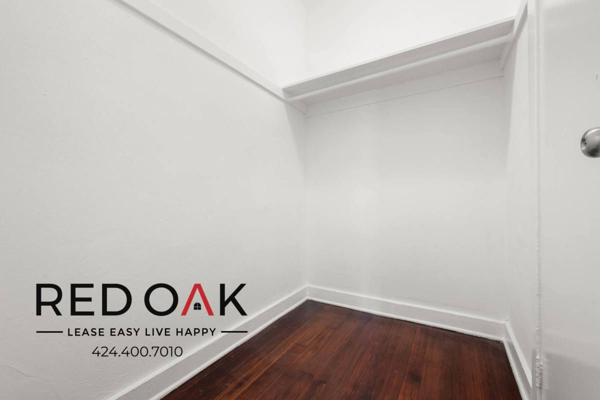 Condo for rent at 1110 S Lake St #107, Los Angeles, CA 90006