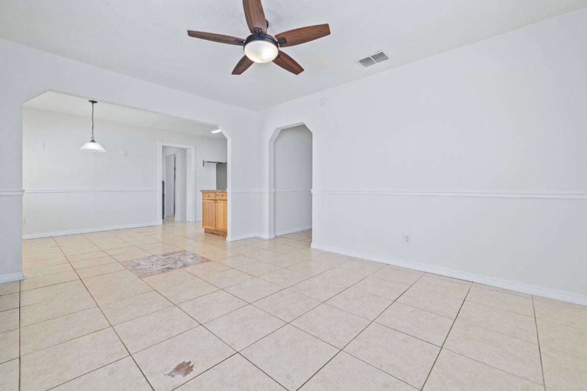 House for rent at 3005 W Kathleen St, Tampa, FL 33607