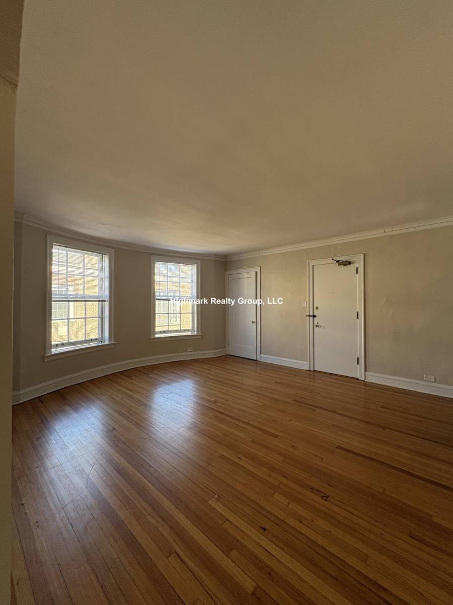 Apartment for rent at 907 Elmwood Ave #F3, Evanston, IL 60202