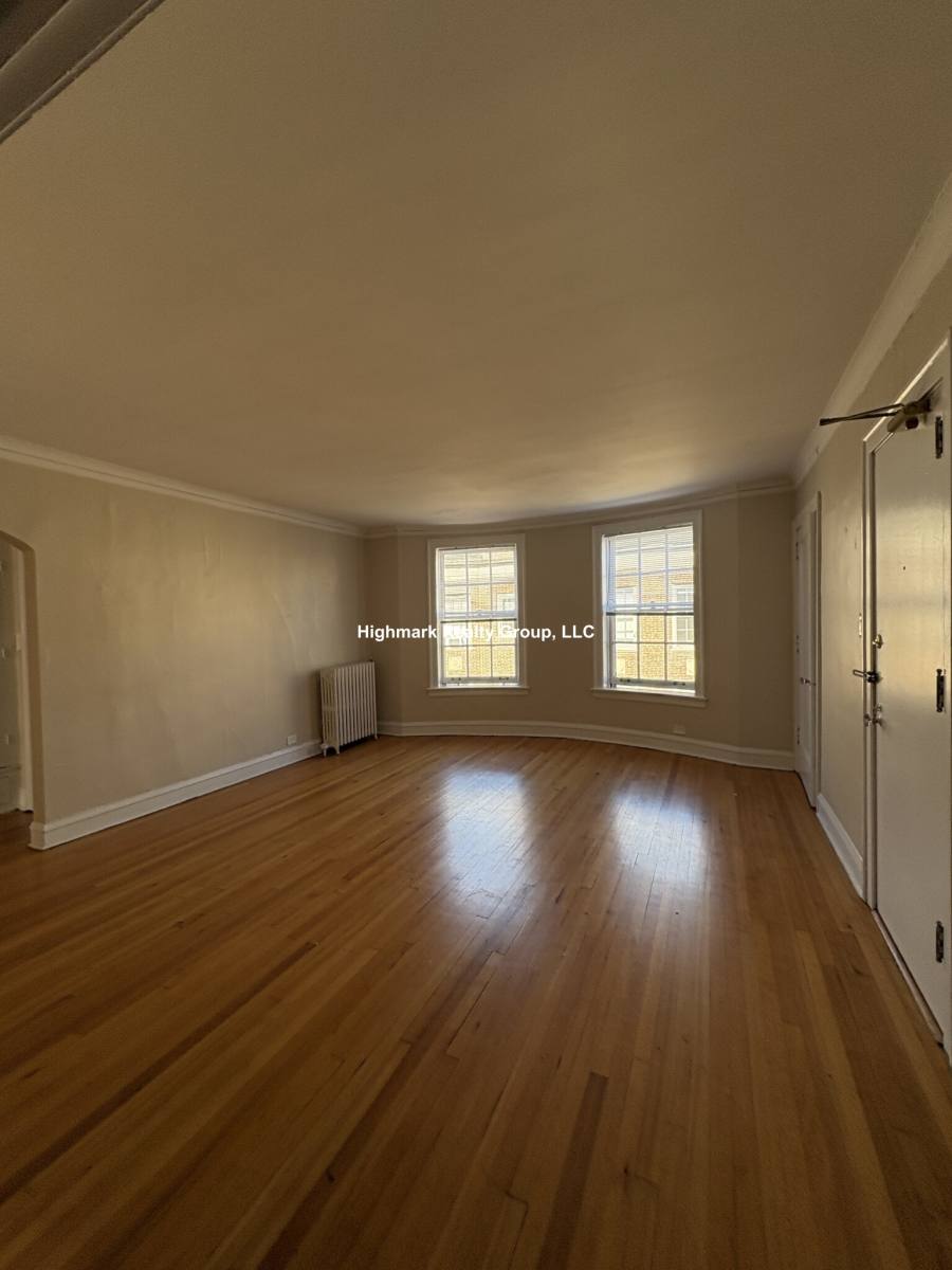 Apartment for rent at 907 Elmwood Ave #F3, Evanston, IL 60202