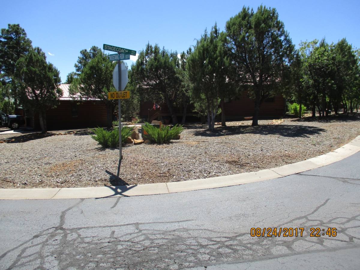 House for rent at 1561 N Mustang Run, Show Low, AZ 85901