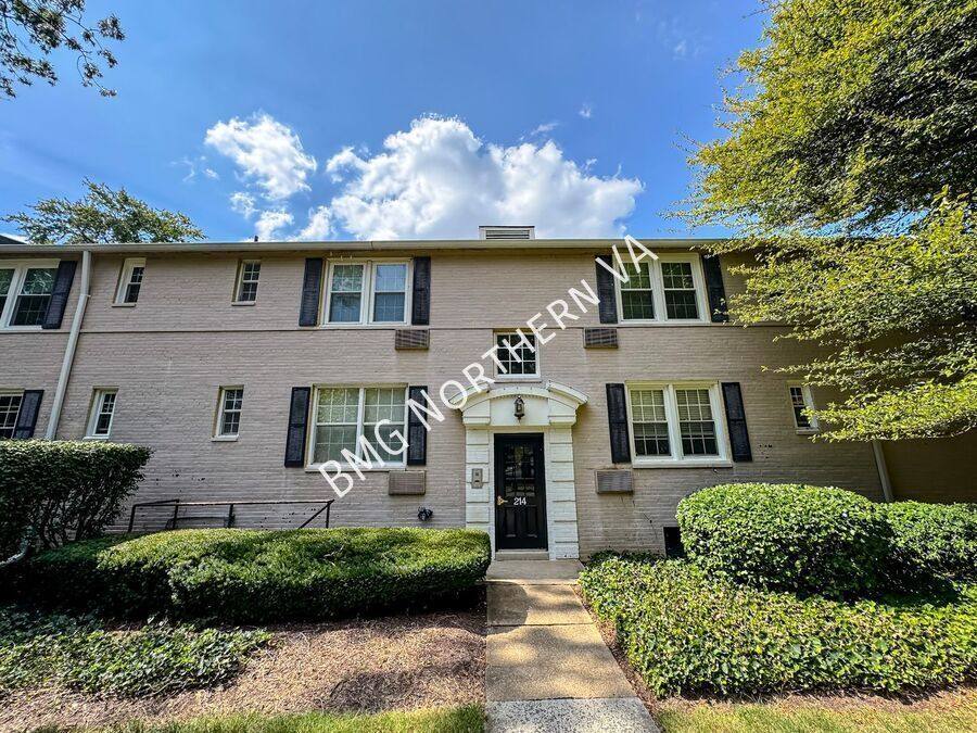 Condo for rent at 214 N George Mason Dr #214-1, Arlington, VA 22203