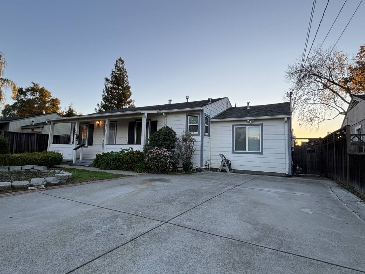 House for rent at 2019 Fir St, Concord, CA 94519