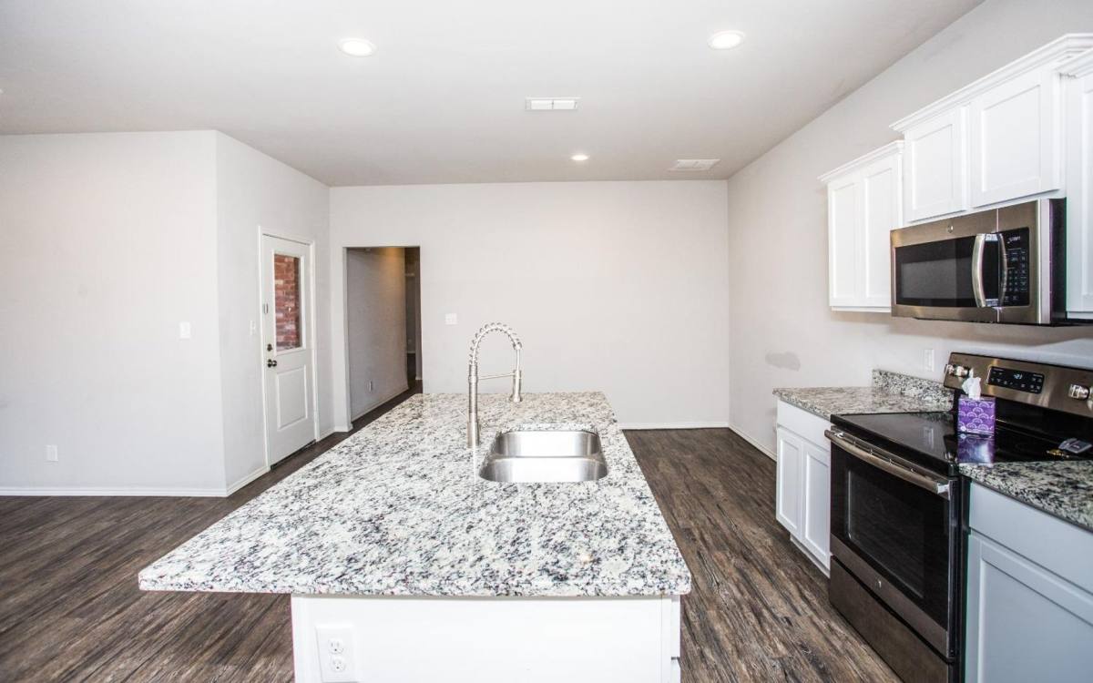 Townhouse for rent at 1717 102nd St, Lubbock, TX 79423