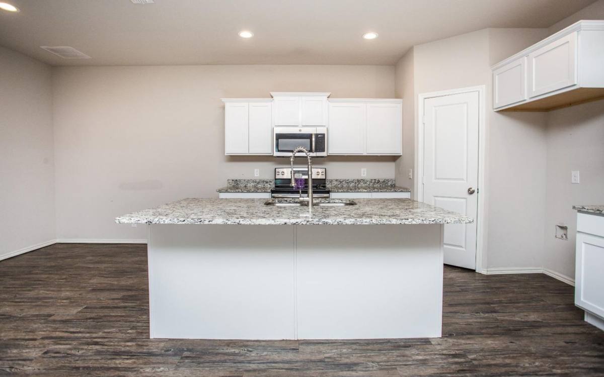 Townhouse for rent at 1717 102nd St, Lubbock, TX 79423
