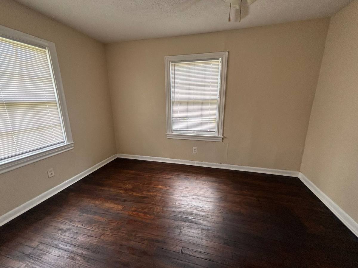 House for rent at 45 17th Ave N, Texas City, TX 77590