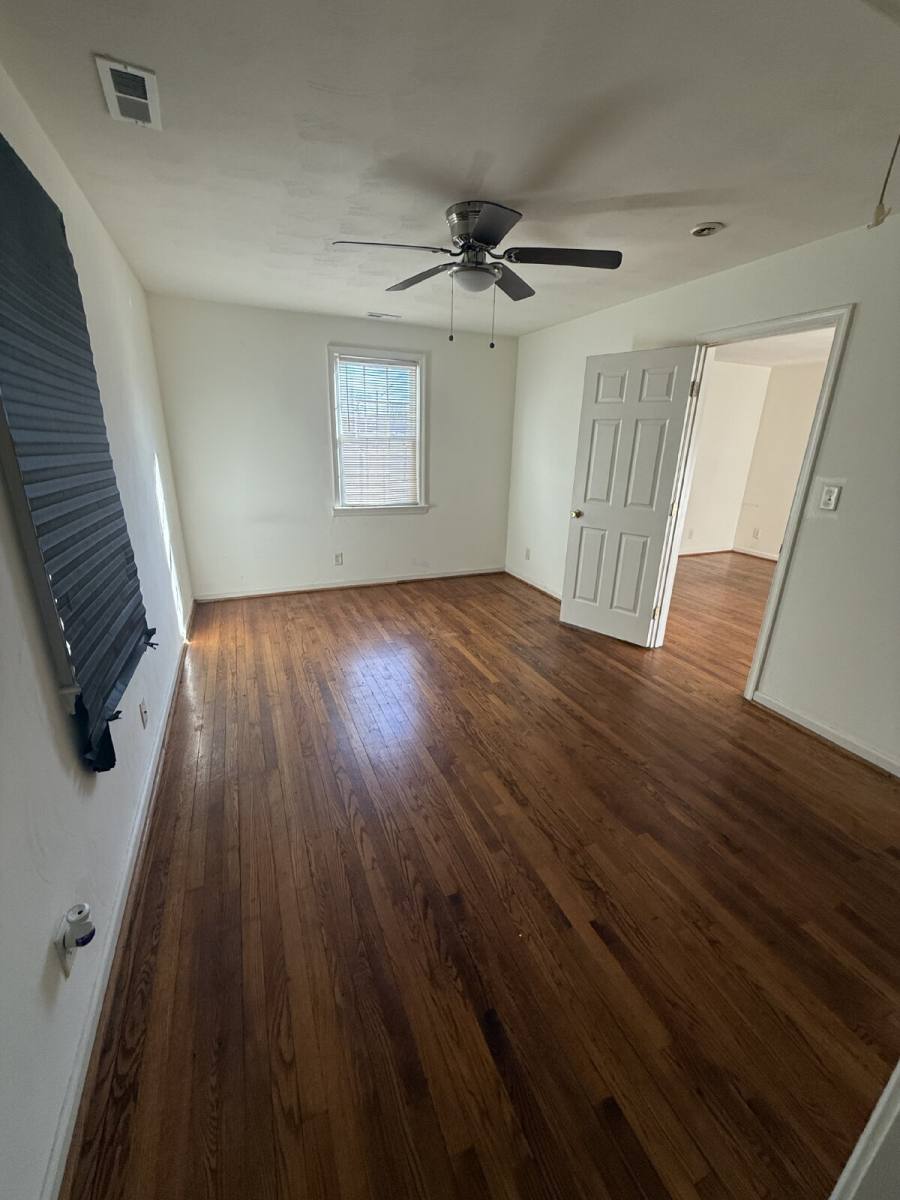 Townhouse for rent at 201 Glendale Ave #B, Norfolk, VA 23505