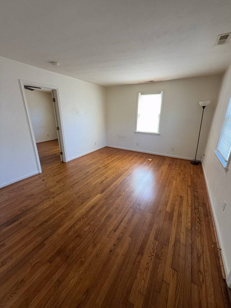 Townhouse for rent at 201 Glendale Ave #B, Norfolk, VA 23505