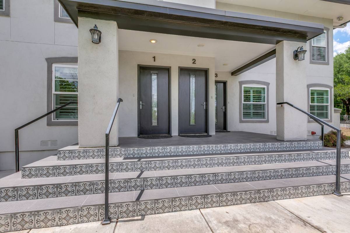 Apartment for rent at 488 E Olmos Dr, San Antonio, TX 78212