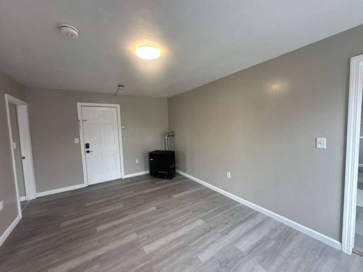 Apartment for rent at 249 Lincoln St, Worcester, MA 01605