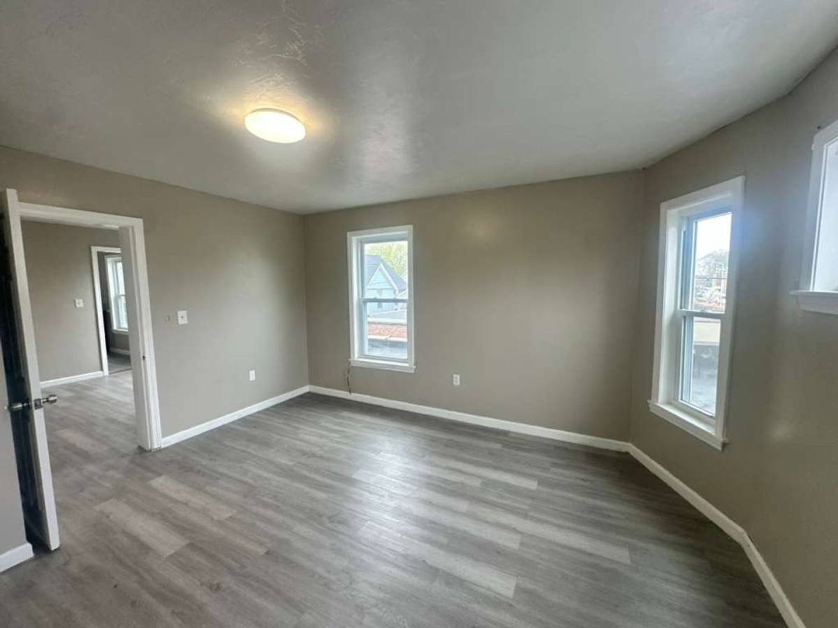 Apartment for rent at 249 Lincoln St, Worcester, MA 01605