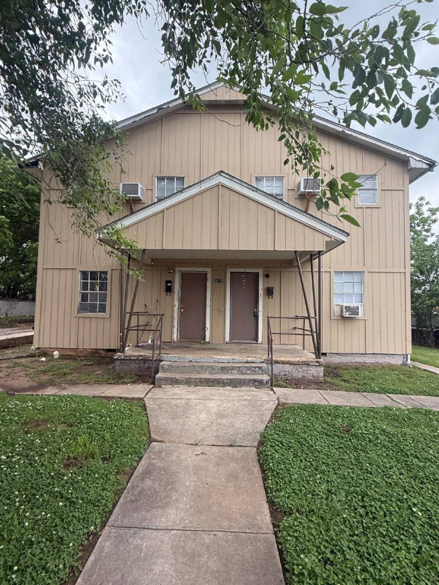 Apartment for rent at 813 N University St #3, Seminole, OK 74868