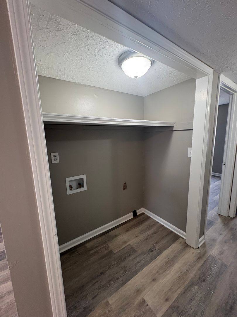 Apartment for rent at 2038 Rock Creek Rd, Bowling Green, KY 42104