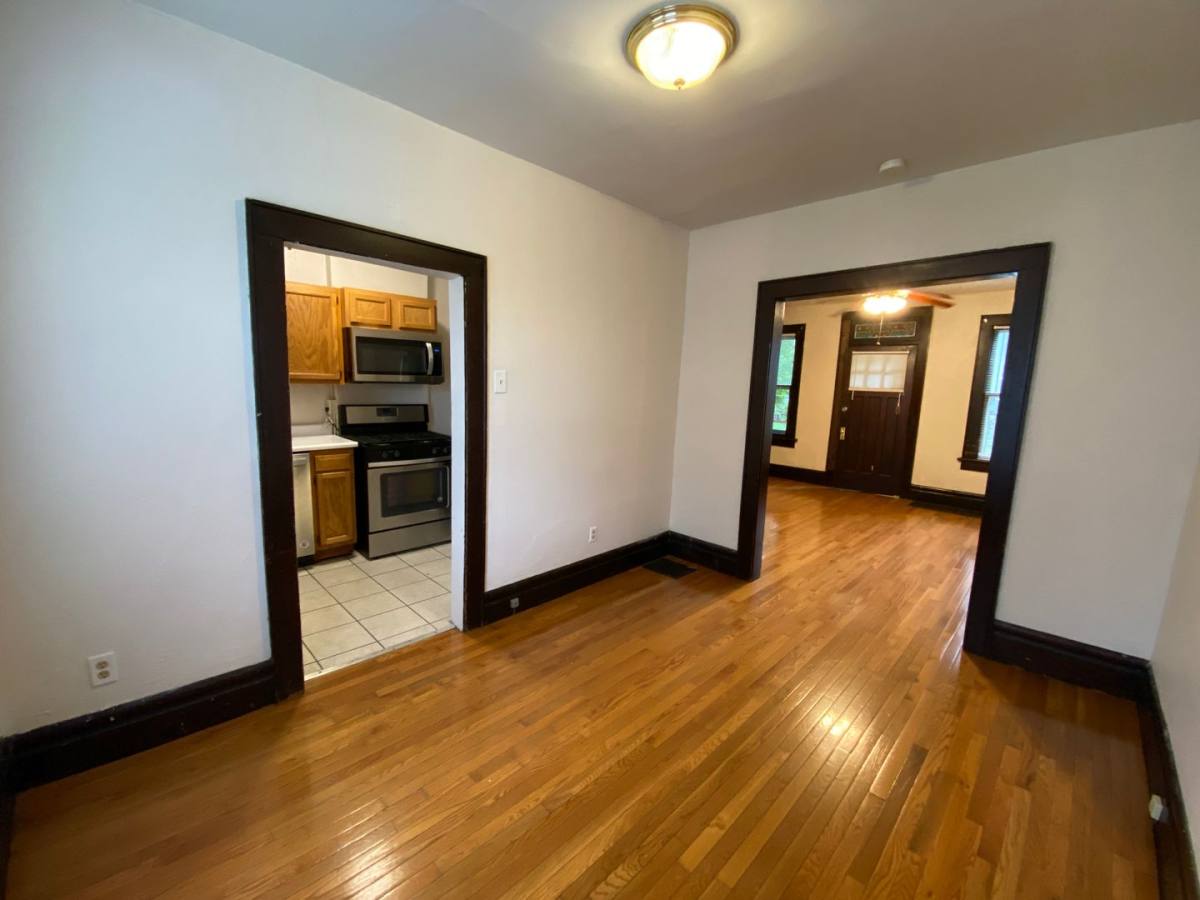 Apartment for rent at 2498 Indianola Ave, Columbus, OH 43202