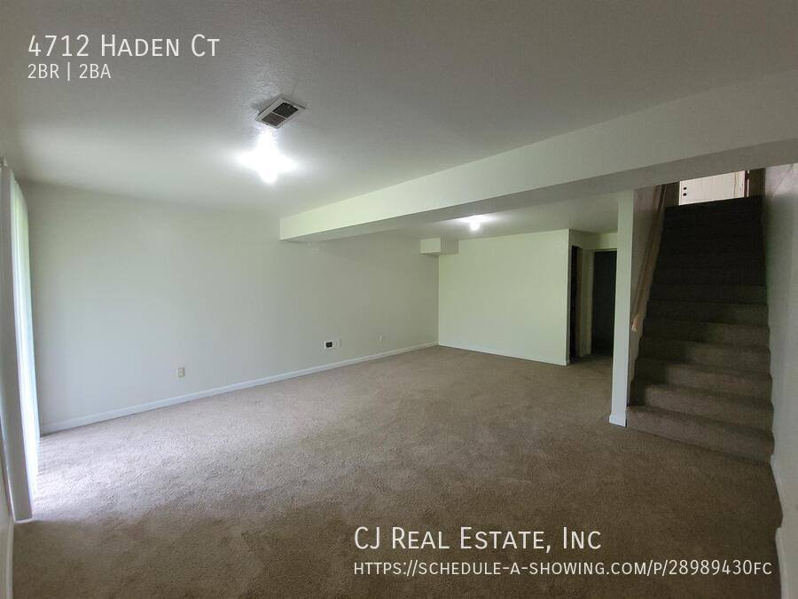 Townhouse for rent at 4712 Haden Court, Kansas City, MO 64136