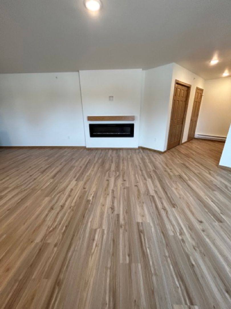 Apartment for rent at 1520 Chase St, La Crosse, WI 54601
