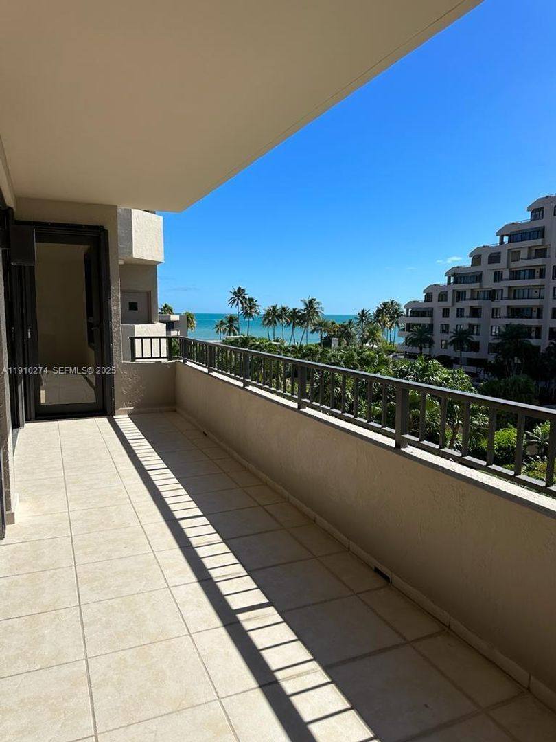 Apartment for rent at 251 Crandon Blvd, Key Biscayne, FL 33149