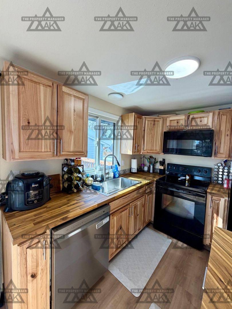 House for rent at 1600 Market St, Fairbanks, AK 99709