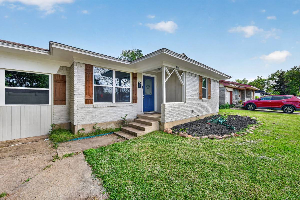 House for rent at 324 N Shore Place, Lewisville, TX 75067