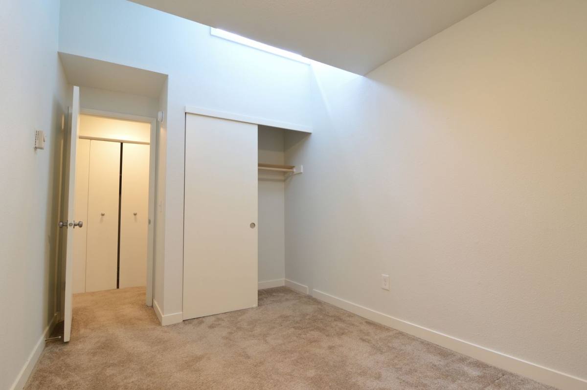 Apartment for rent at 1820-22 NE Lombard, Portland, OR 97211