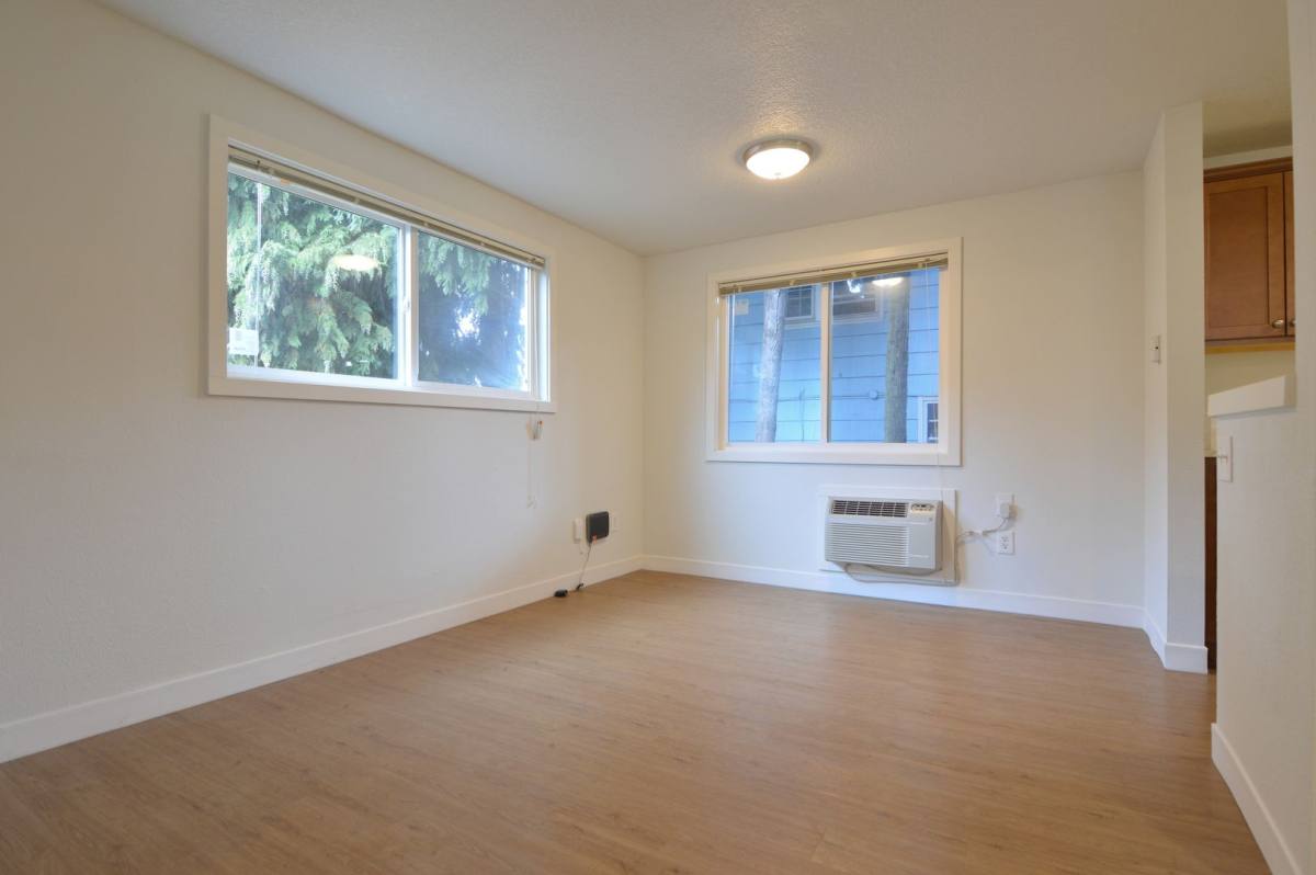Apartment for rent at 1820-22 NE Lombard, Portland, OR 97211
