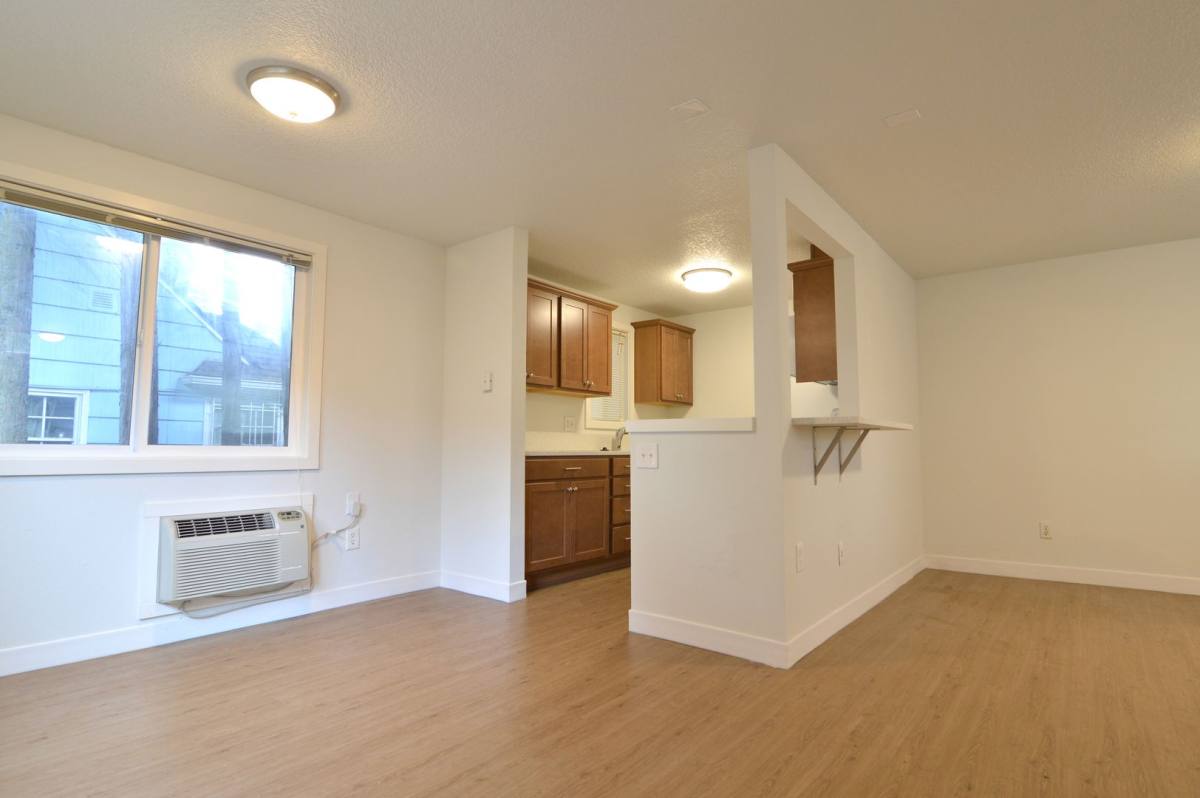 Apartment for rent at 1820-22 NE Lombard, Portland, OR 97211
