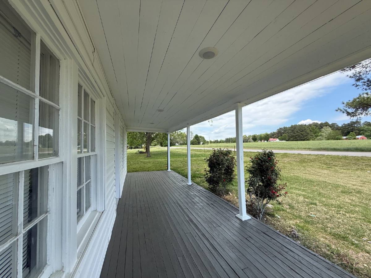 House for rent at 23391 Mooresville Rd, Athens, AL 35613