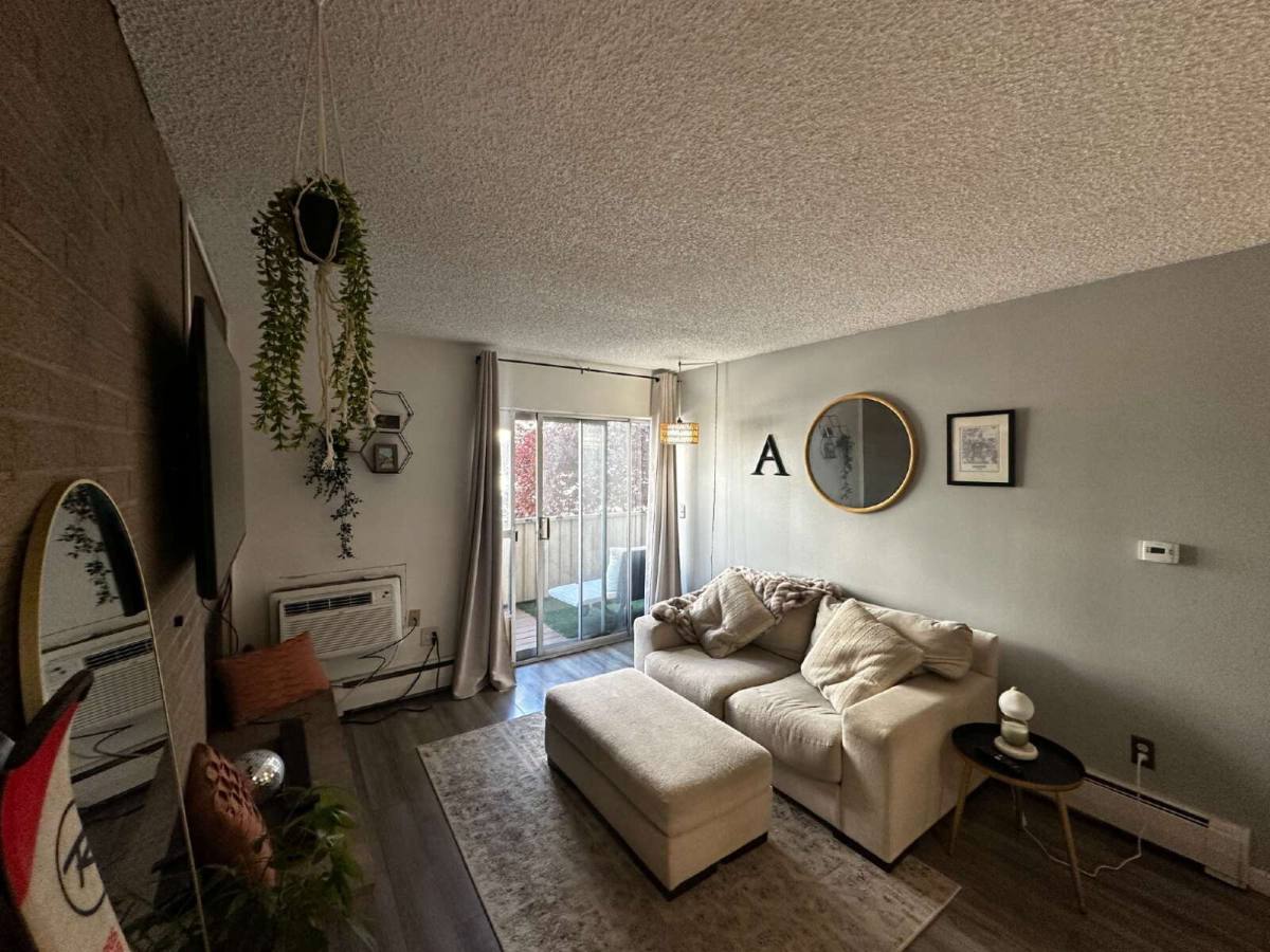 Condo for rent at 4110 E Hale Parkway #2C, Denver, CO 80220