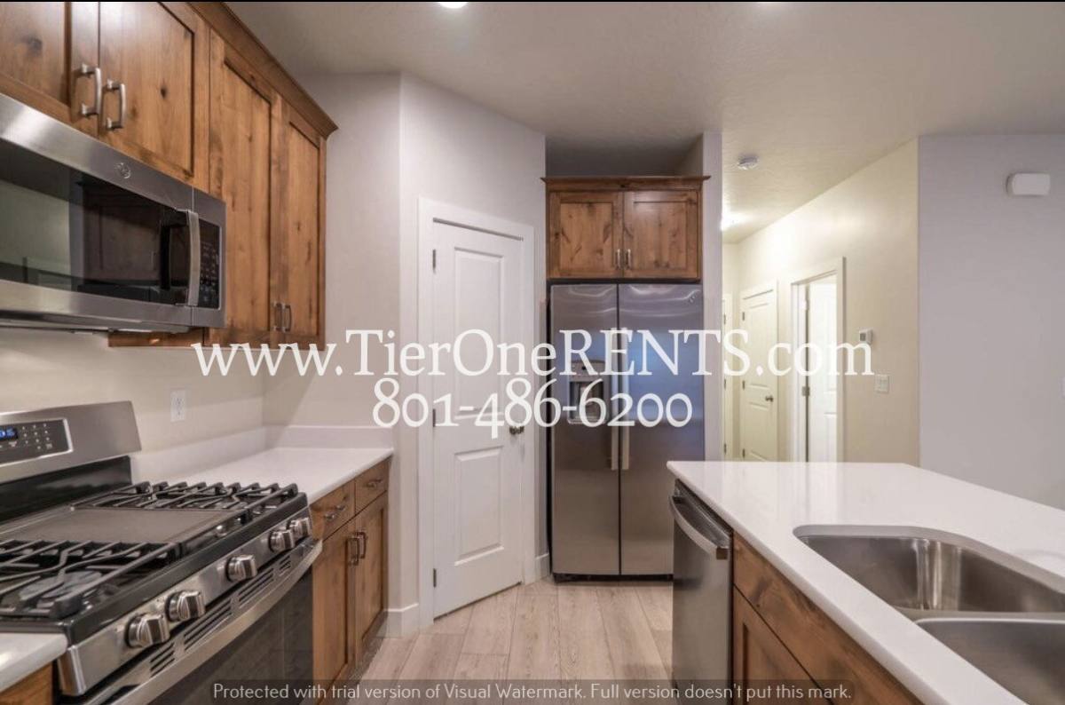 Townhouse for rent at 1188 N Dorado Alley, Washington, UT 84780