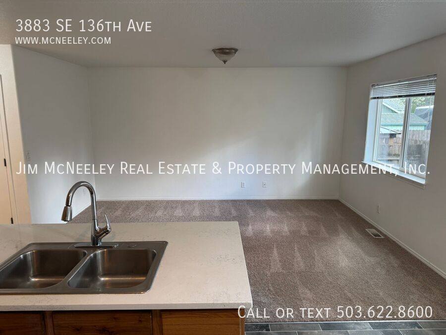 House for rent at 3883 SE 136th Ave, Portland, OR 97236
