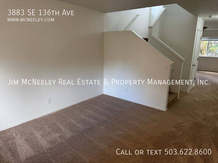 House for rent at 3883 SE 136th Ave, Portland, OR 97236