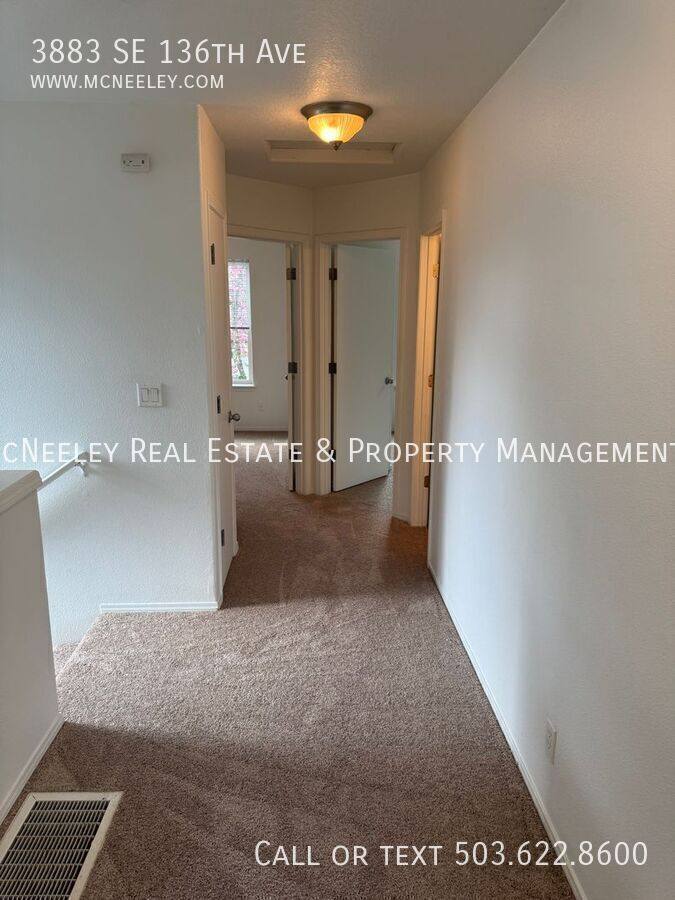 House for rent at 3883 SE 136th Ave, Portland, OR 97236