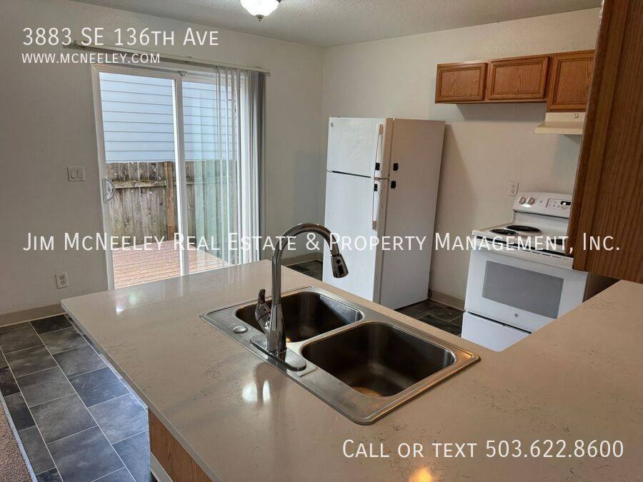 House for rent at 3883 SE 136th Ave, Portland, OR 97236