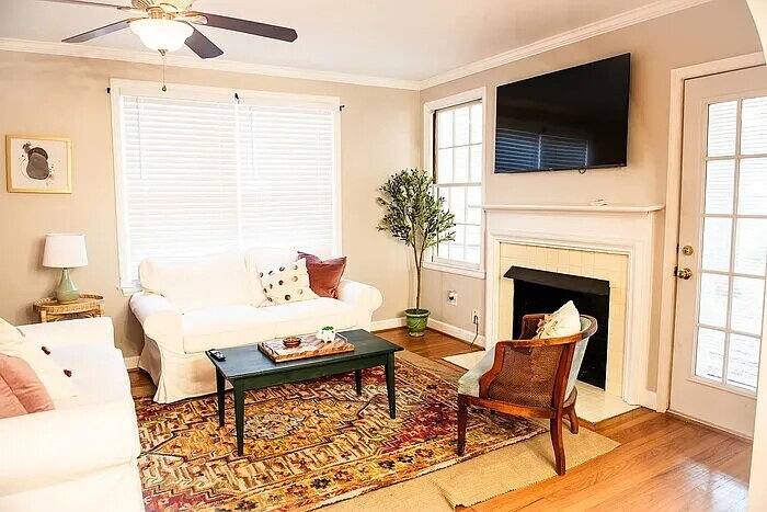 House for rent at 3019 Forest Dr, Columbia, SC 29204