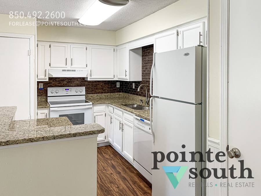 Apartment for rent at 5608 Cottage Hill Rd #214, Mobile, AL 36609