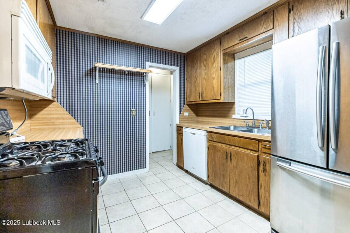 Apartment for rent at 3001 22nd St, Lubbock, TX 79410