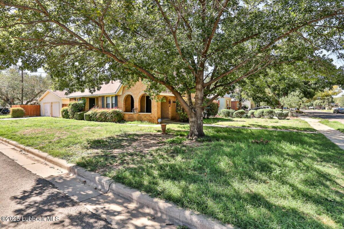 Apartment for rent at 3001 22nd St, Lubbock, TX 79410