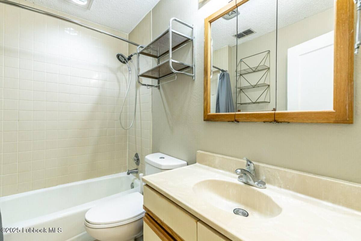 Apartment for rent at 3001 22nd St, Lubbock, TX 79410