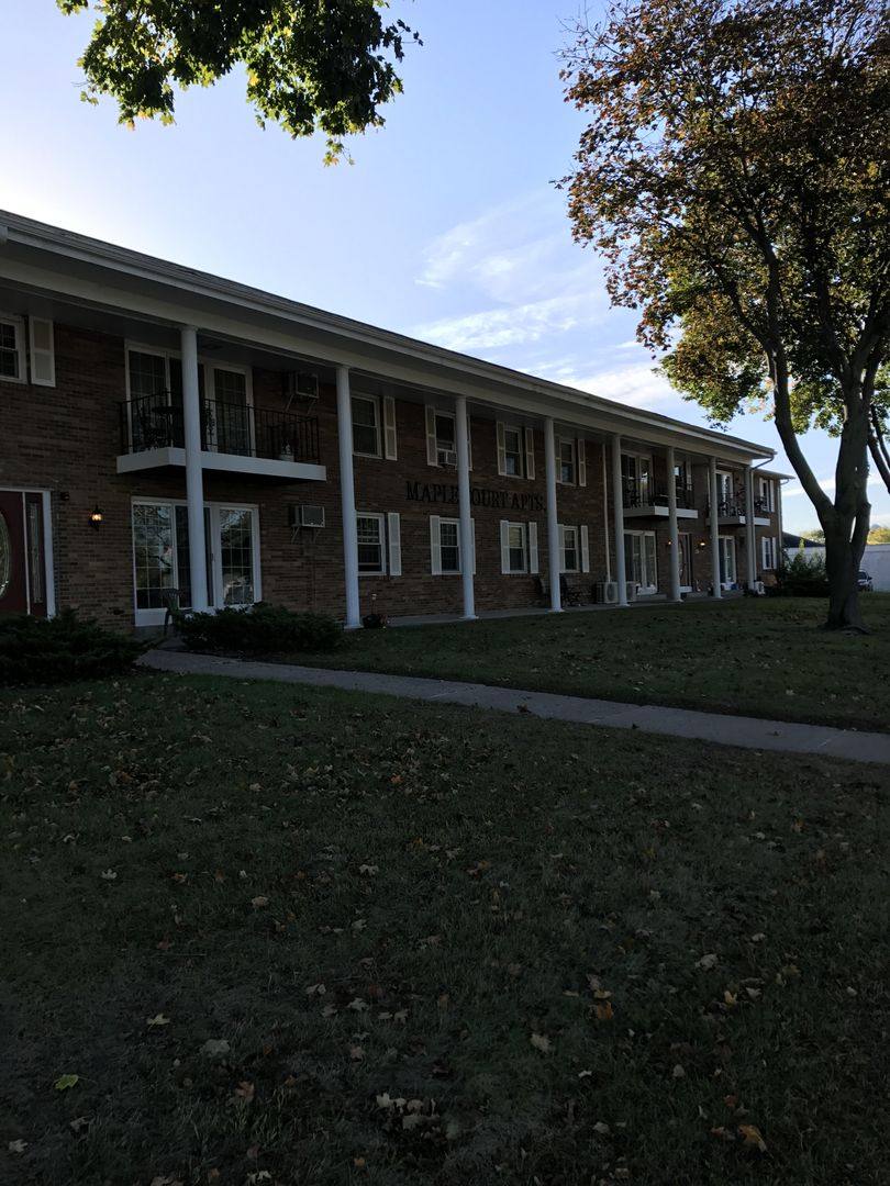 Apartment for rent at 920, 940 7th Ave, Camanche, IA 52730
