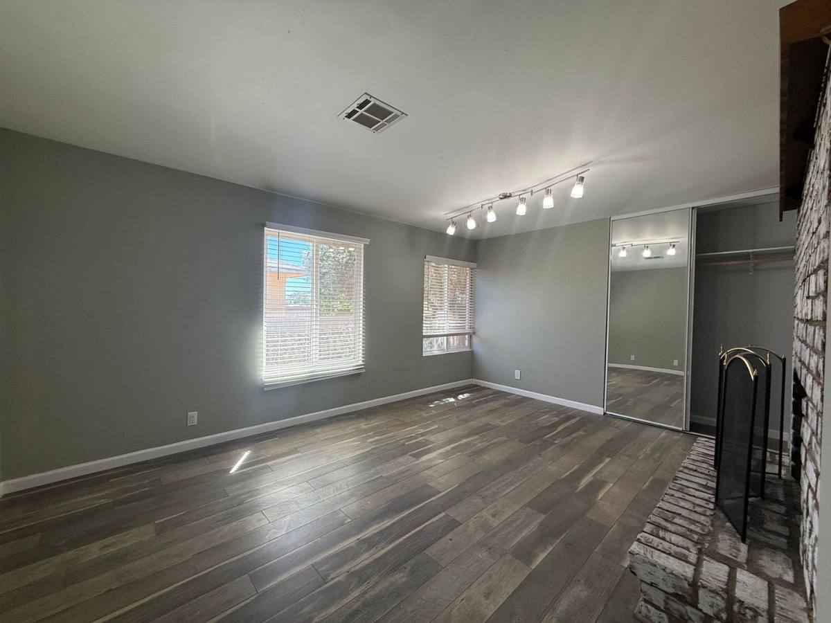 Apartment for rent at 37938 Palm Vista Ave, Palmdale, CA 93550