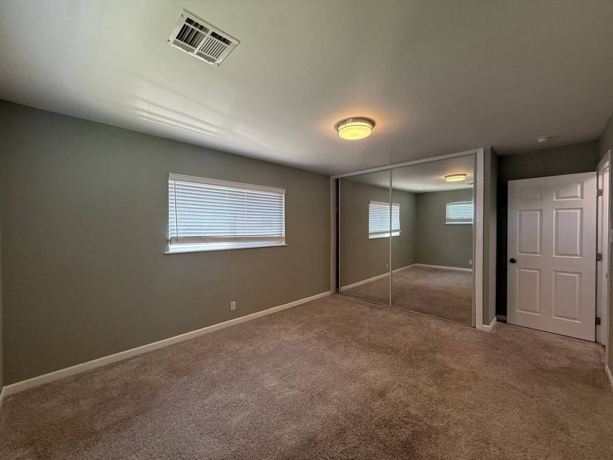 Apartment for rent at 37938 Palm Vista Ave, Palmdale, CA 93550