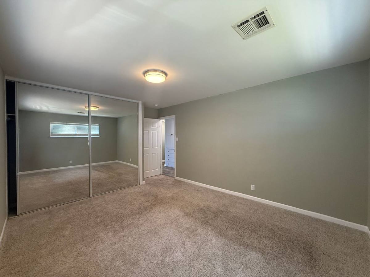 Apartment for rent at 37938 Palm Vista Ave, Palmdale, CA 93550