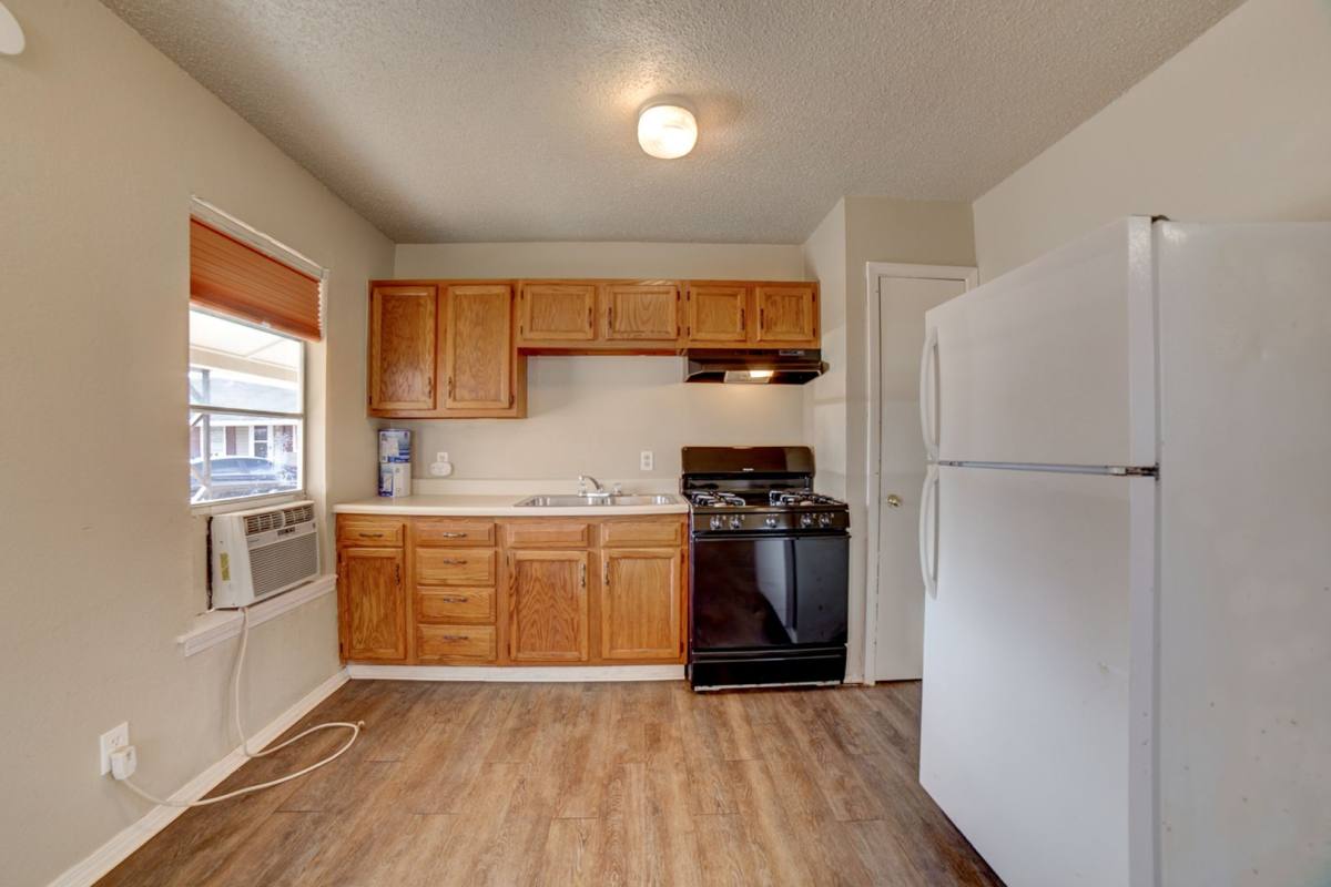 Apartment for rent at 1208 W Haskell St, Claremore, OK 74017