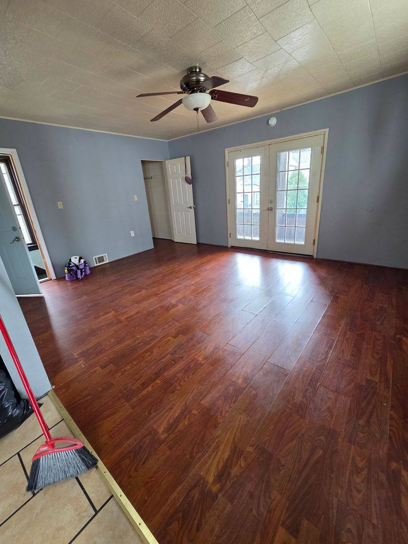Apartment for rent at 1048 E 4th St, Erie, PA 16507